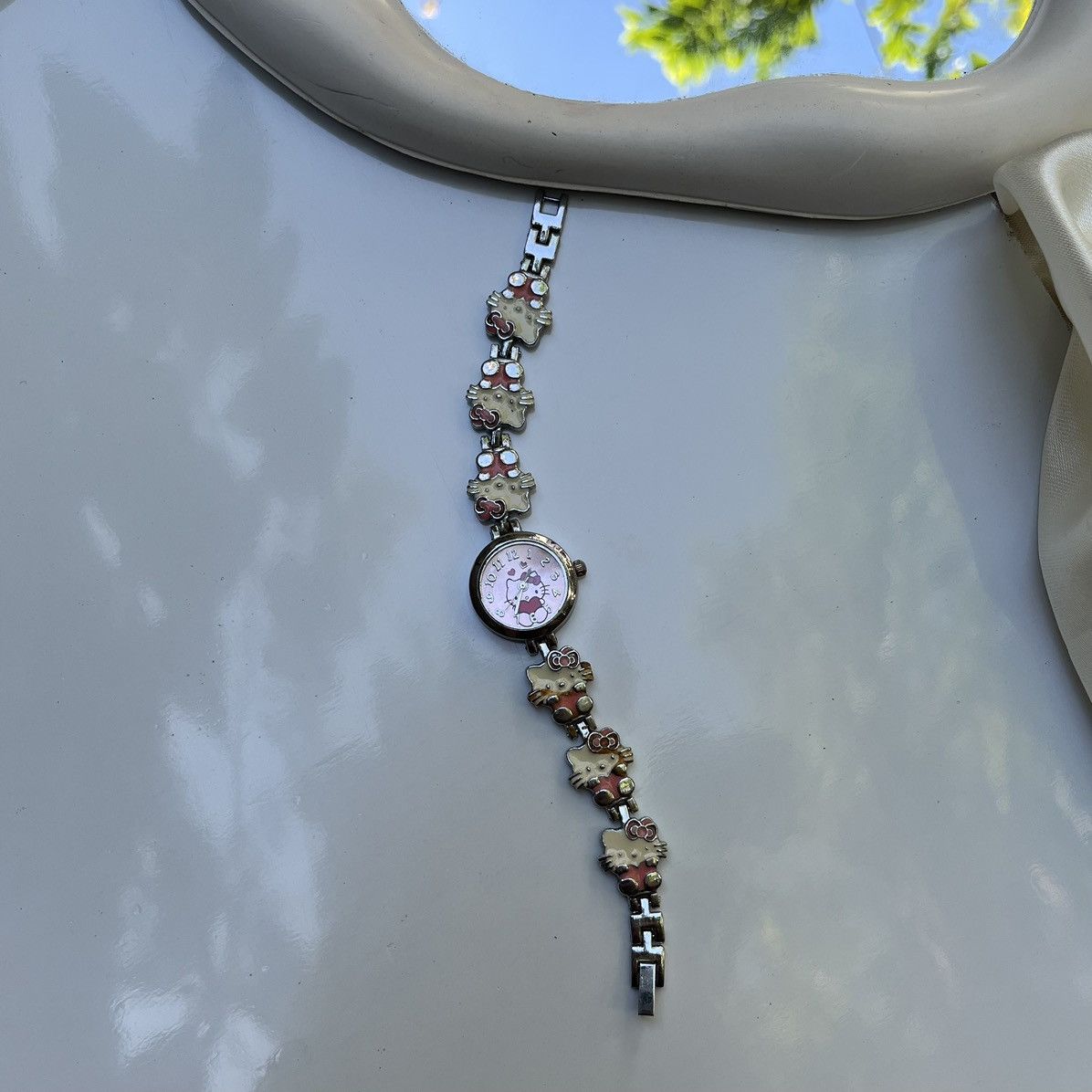 Jewelry HELLO KITTY VTG CUTE WATCHES Size ONE SIZE - 1 Thumbnail
