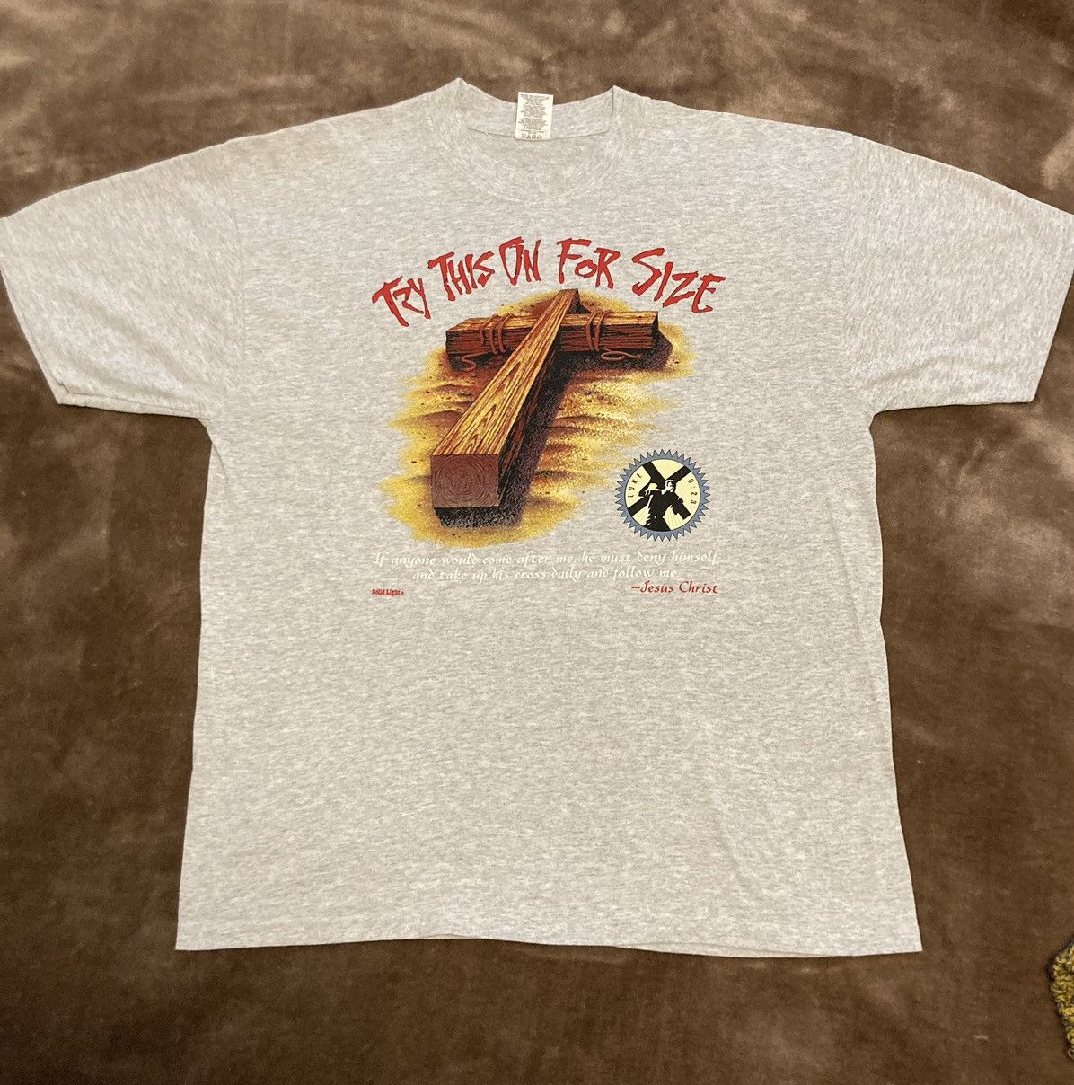 Vintage Vintage 90s Jesus Christ Crucifixion Cross God T-shirt Size US XL / EU 56 / 4 - 1 Thumbnail