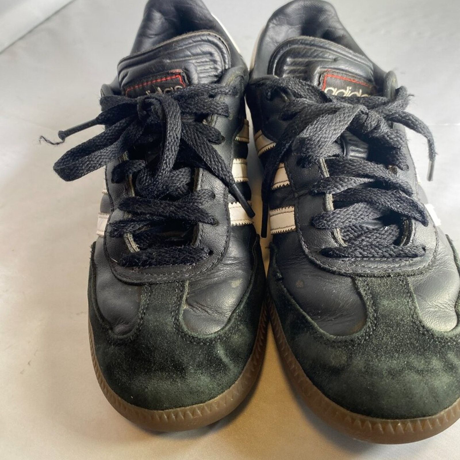 Adidas Adidas Samba Classic Low GS Indoor Soccer Shoes Black 4.5 Size US 4.5 / IT 34.5 - 2 Thumbnail