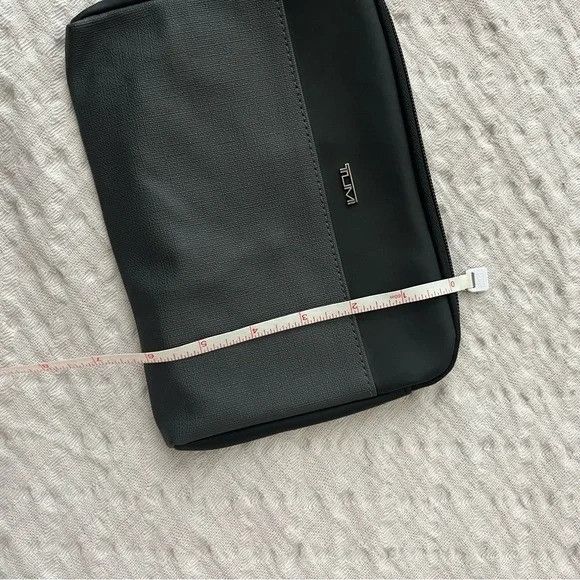 Tumi NEW TUMI Zip Pouch Carry Travel Bag Gray Black One Size Smal Size ONE SIZE - 4 Thumbnail