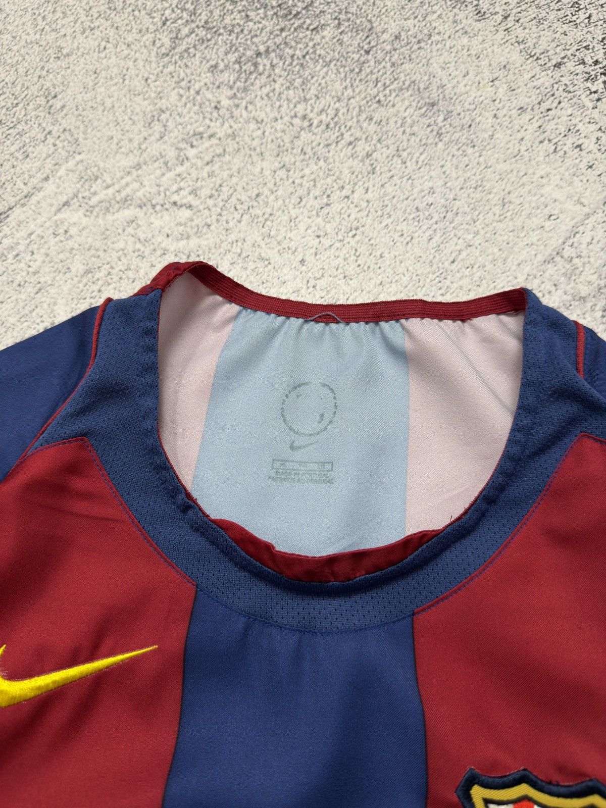 Nike VTG NIKE FC BARCELONA 2004/2005 HOME FOOTBALL SHIRT JERSEY Size US XL / EU 56 / 4 - 9 Thumbnail