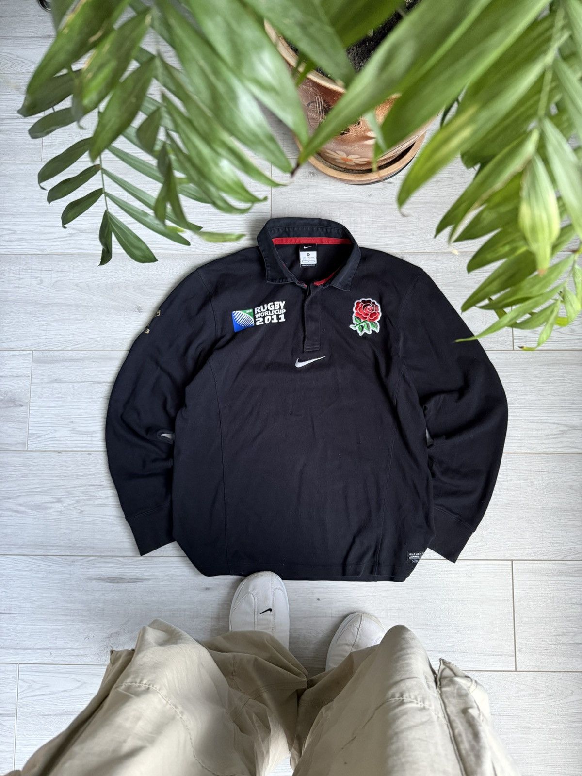 Nike × Vintage Vintage Nike Jersey England Rugby Shirts 2011 Jersey Size US M / EU 48-50 / 2 - 1 Thumbnail