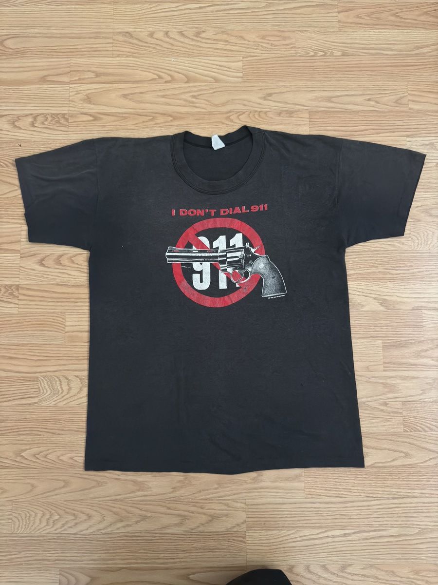 Vintage Vintage American I Don't Dial 911 Tee Size US M / EU 48-50 / 2 - 1 Thumbnail