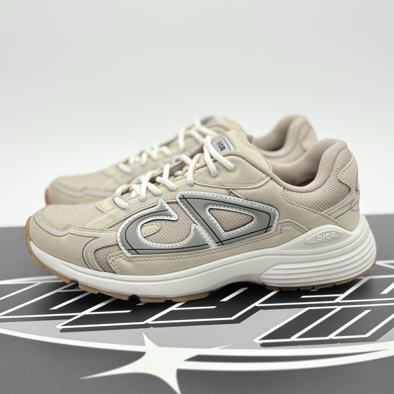 Dior Dior B30 Reflective Sneaker ' Tan White ' | GREAT CONDITION! Size US 8 / EU 41 - 1 Thumbnail