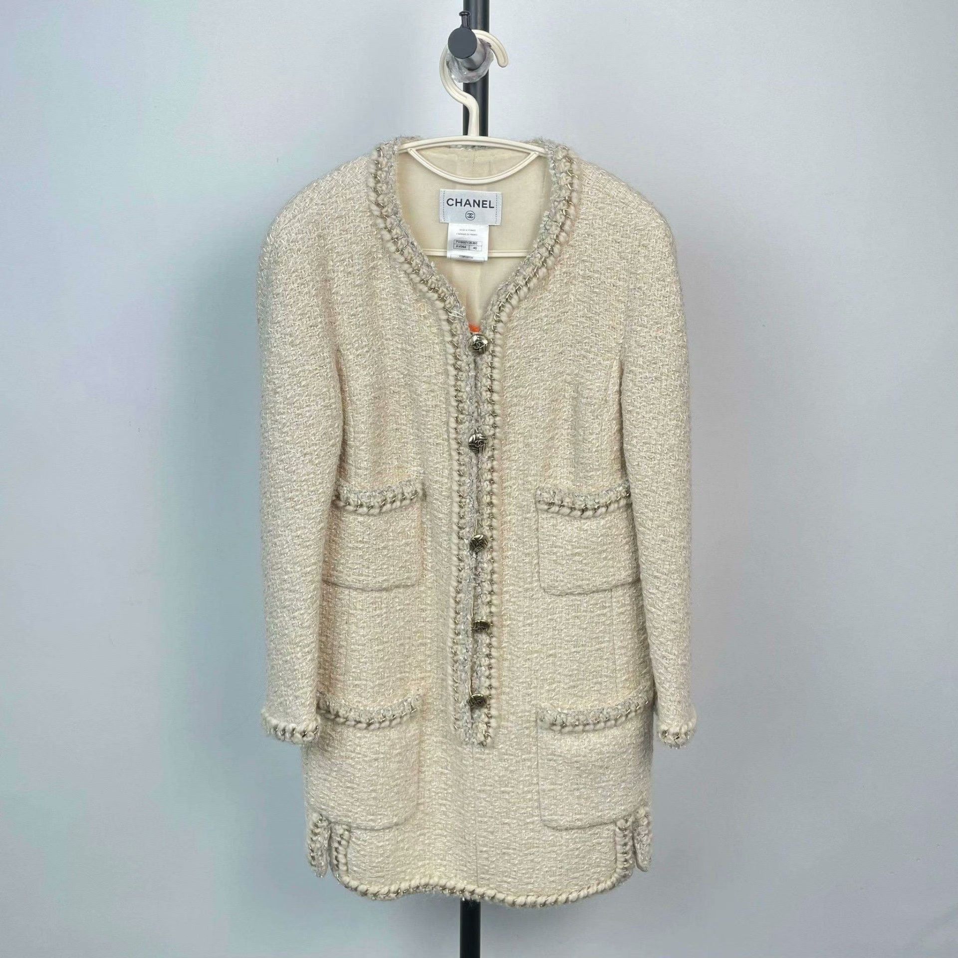 Chanel Chanel White Jacket 40 Women Size M / US 6-8 / IT 42-44 - 1 Thumbnail