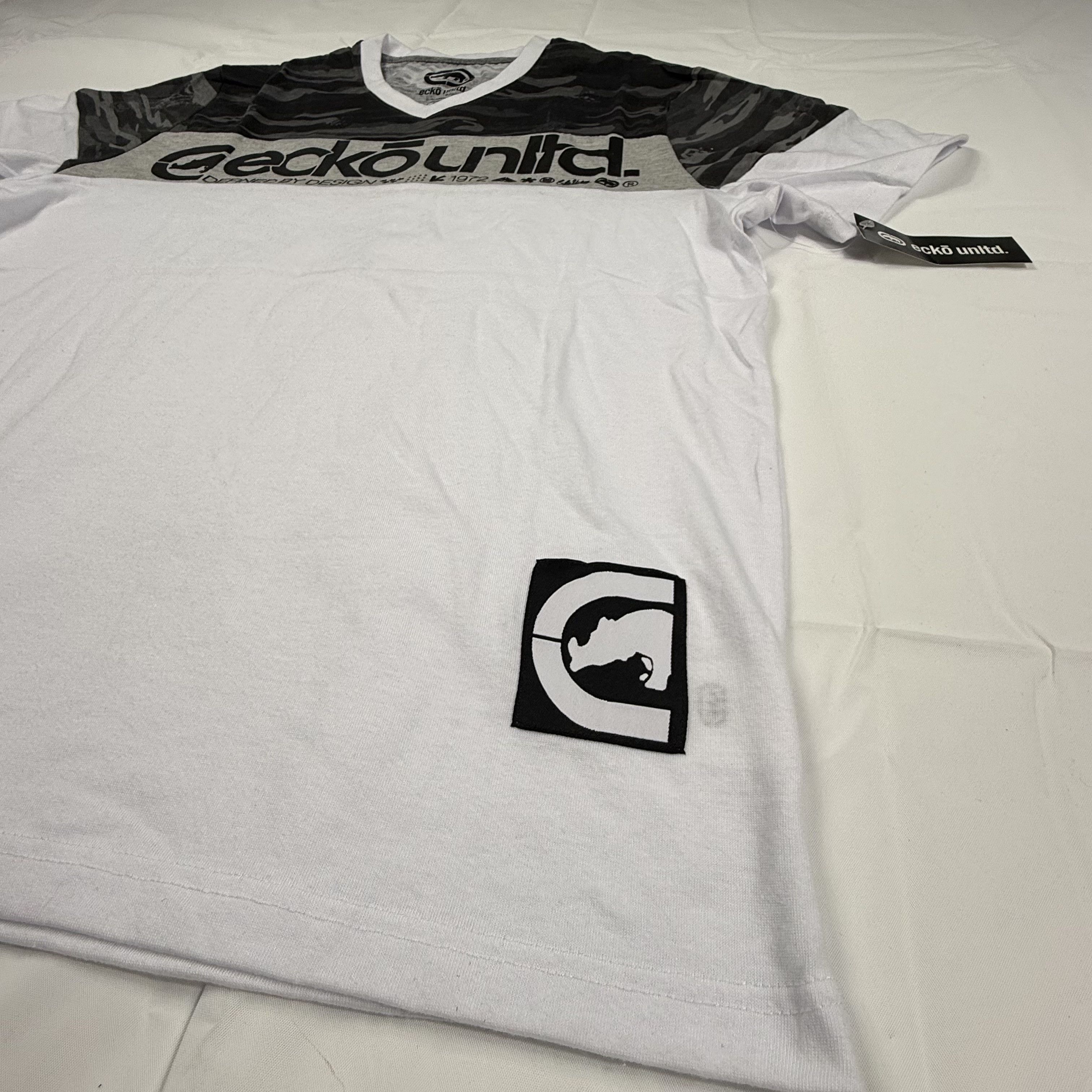 Ecko Unltd. Ecko Unltd Mens Gecko Unltd V-Neck T-Shirt Camo Size US M / EU 48-50 / 2 - 2 Thumbnail