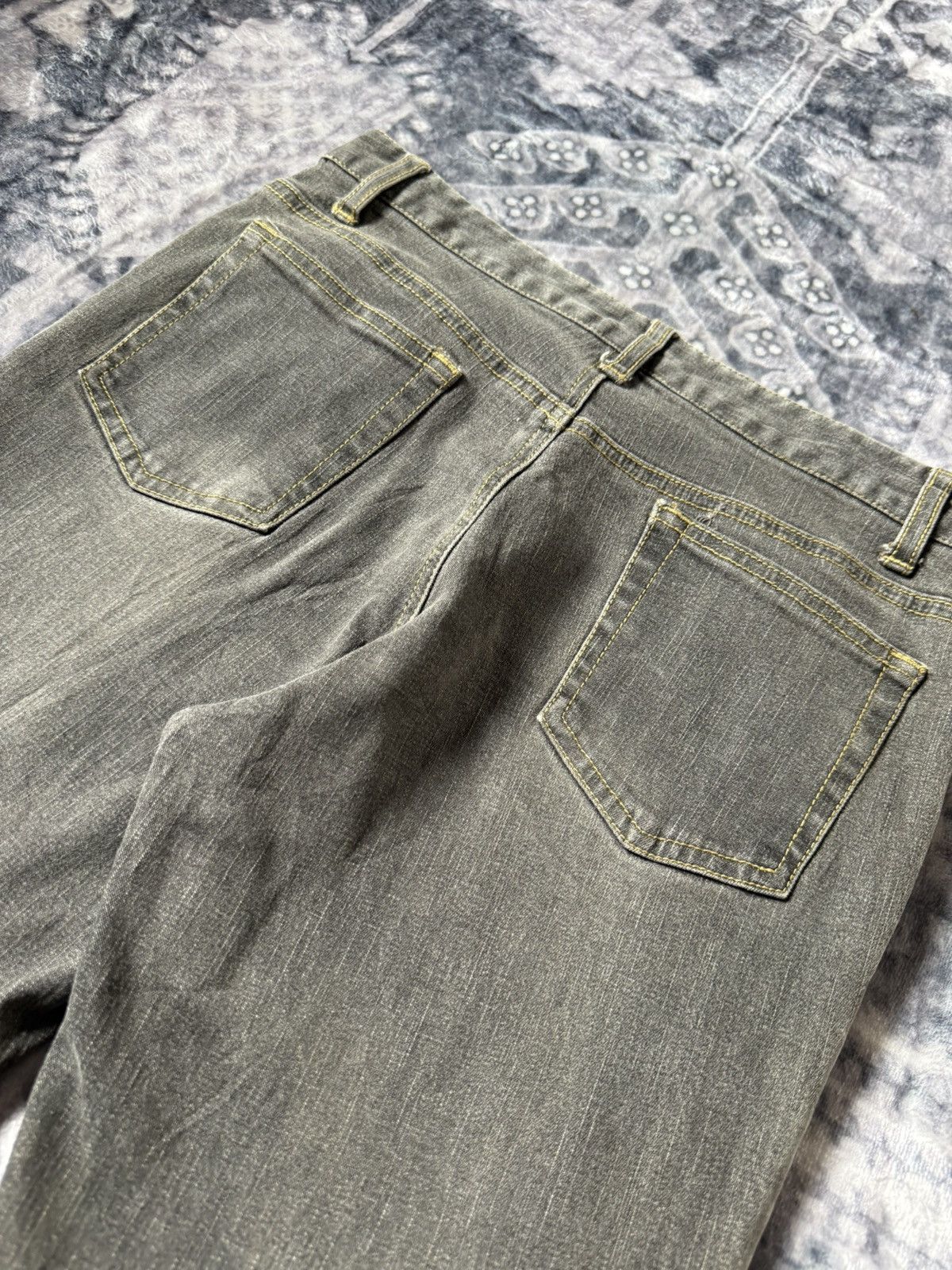 Le Grande Bleu (L.G.B.) Oririn Japan Claw Mark Flared Denim Pants Size US 27 - 13 Thumbnail