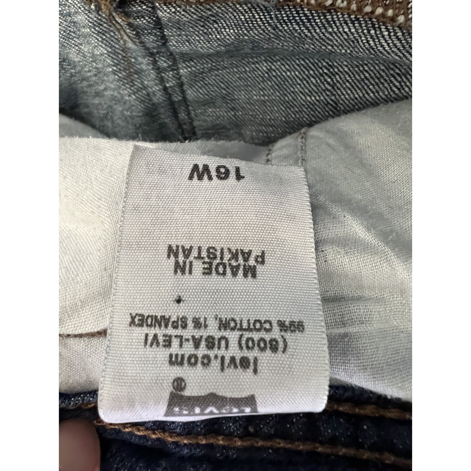 Levi's Levi’s Mid-Rise Bermuda Short Stretch Fabric Denim Women’s Size 38" / US 16 / IT 52 - 3 Thumbnail