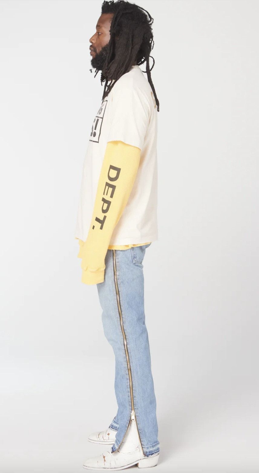 Gallery Dept. o1mle0725 Breaking News T-Shirt in Antique White Size US XS / EU 42 / 0 - 5 Thumbnail