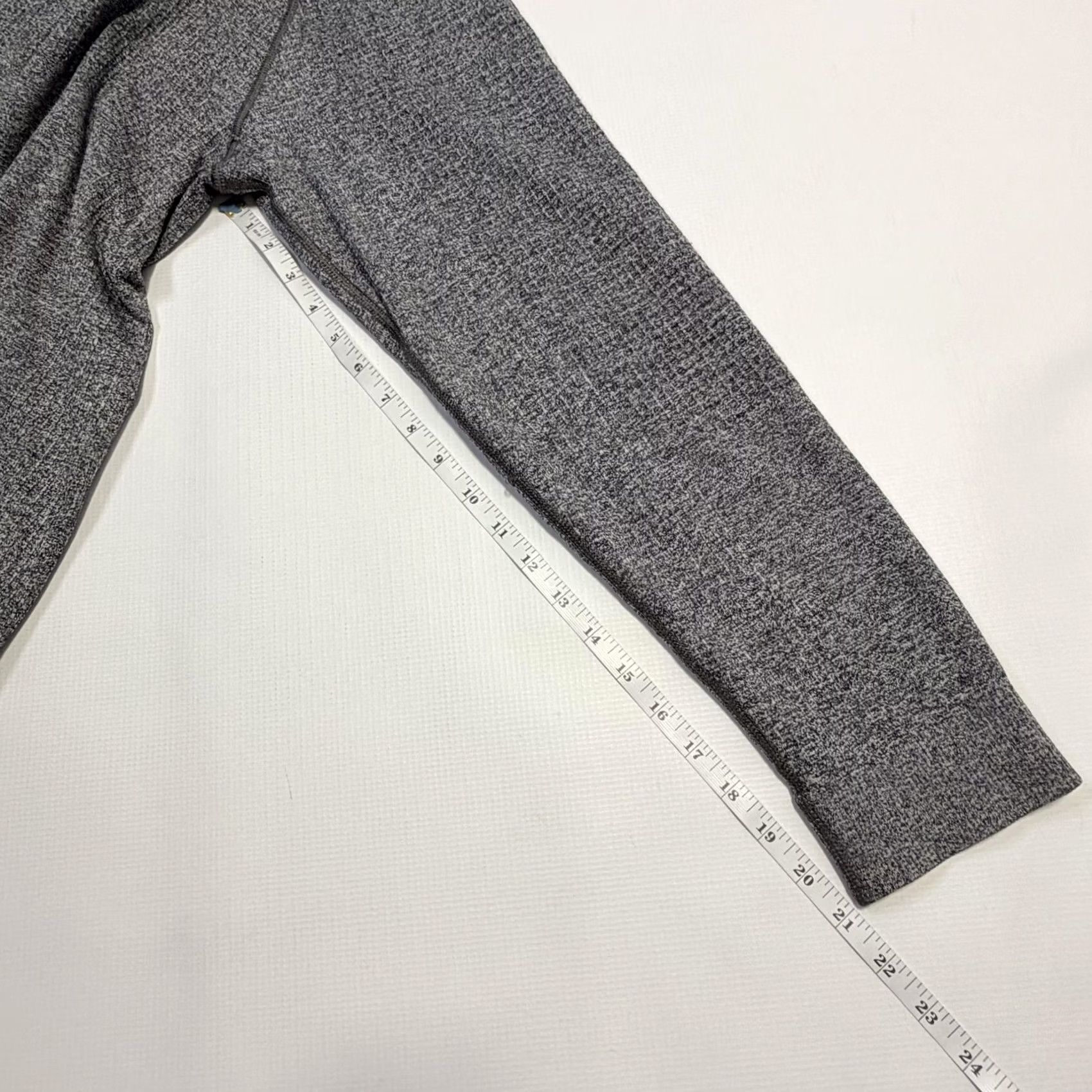 Lululemon VINTAGE Lululemon Sweatshirt Mens XL Gray Waffle Knit Crewneck Pullover Size US XL / EU 56 / 4 - 7 Thumbnail