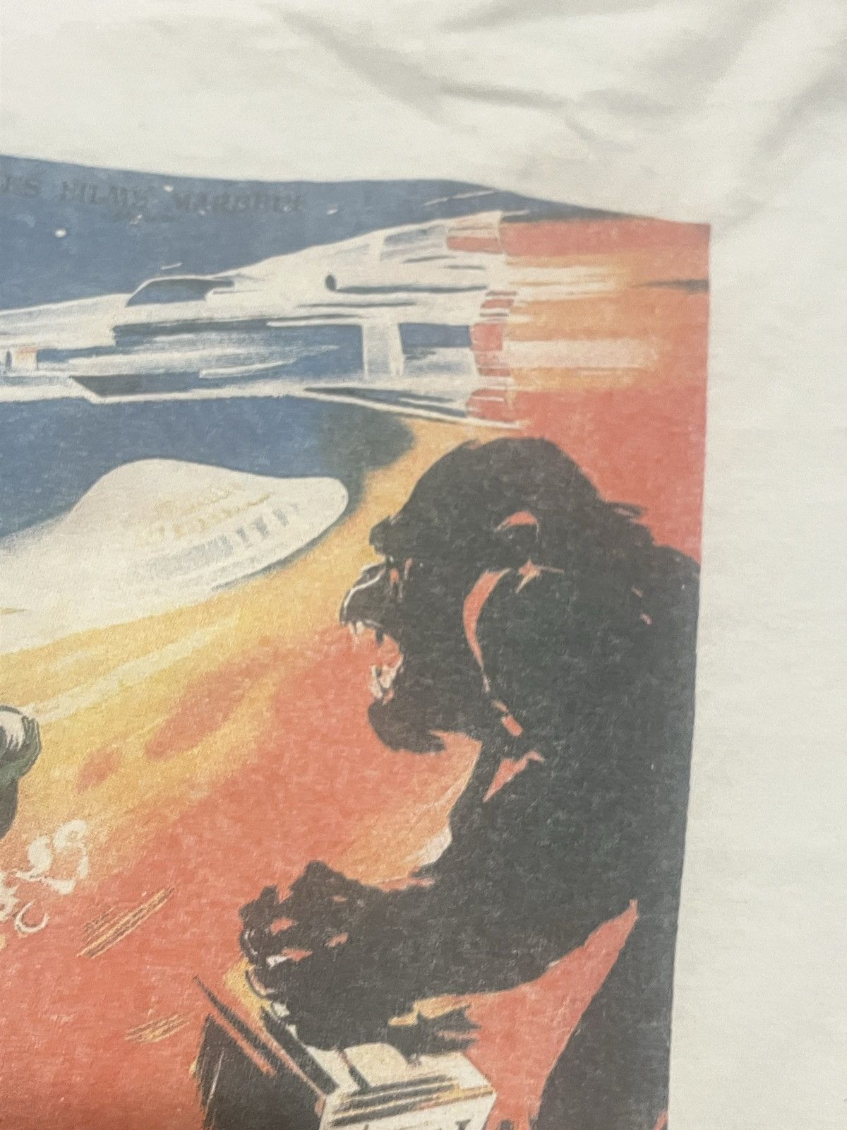 Vintage Vintage Godzilla King Kong Style Shirt Size US L / EU 52-54 / 3 - 4 Thumbnail