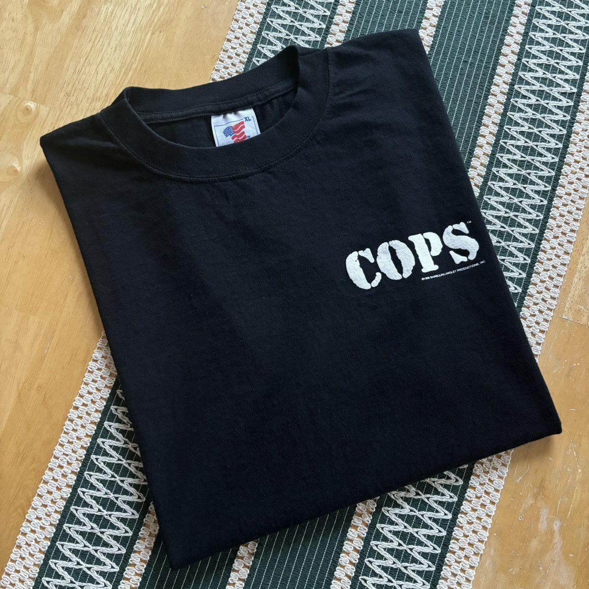 Vintage Vintage 1995 COPS TV Show Promo Promotional T-Shirt X-Large Size US XL / EU 56 / 4 - 1 Thumbnail