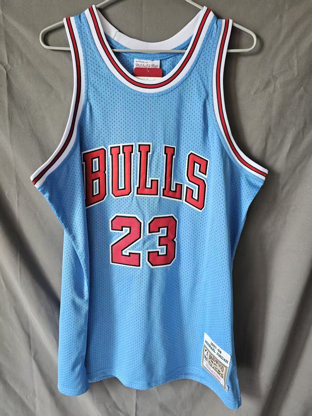 NBA Chicago Bulls #23 Michael Jordan Jersey Double Stitched Size US M / EU 48-50 / 2 - 2 Thumbnail