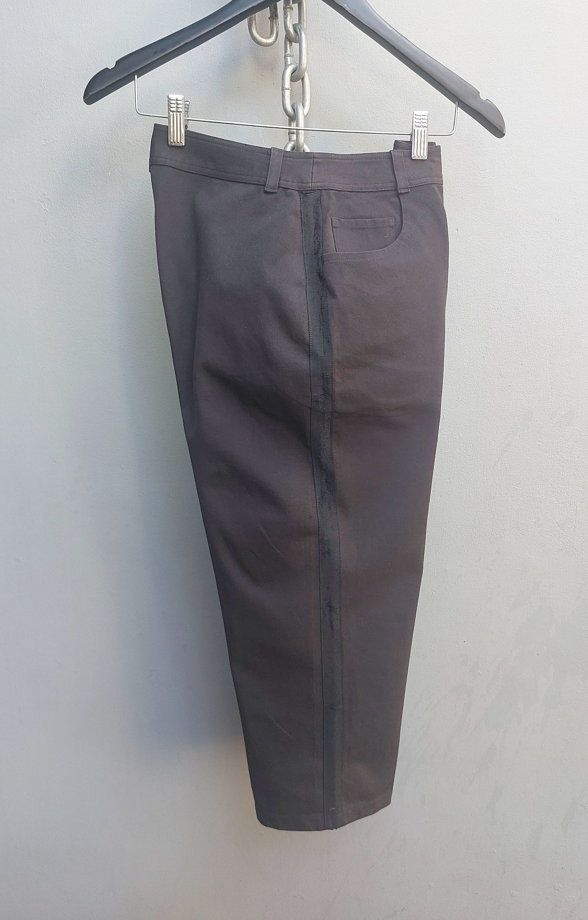 Chanel Chanel Black Cotton Cropped Pants with Side Tape Size 28" / US 6 / IT 42 - 3 Thumbnail