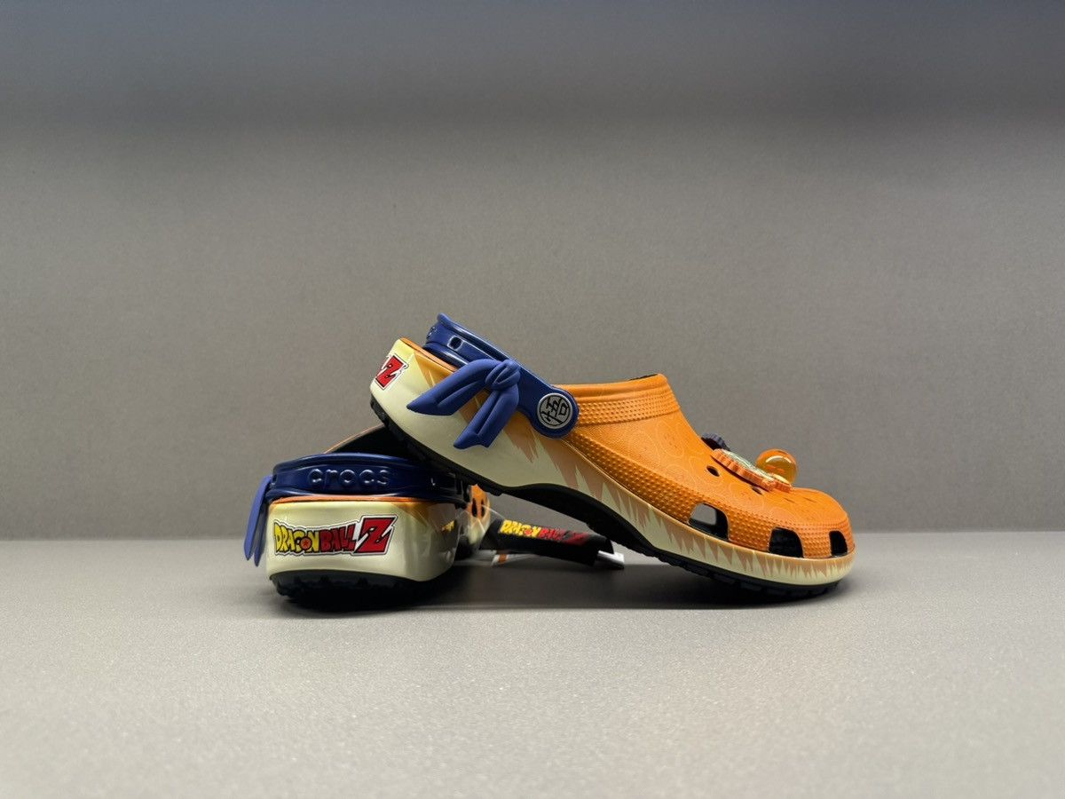 Crocs Crocs Classic Clog Dragon Ball Z Goku Size US 8 / EU 41 - 7 Thumbnail