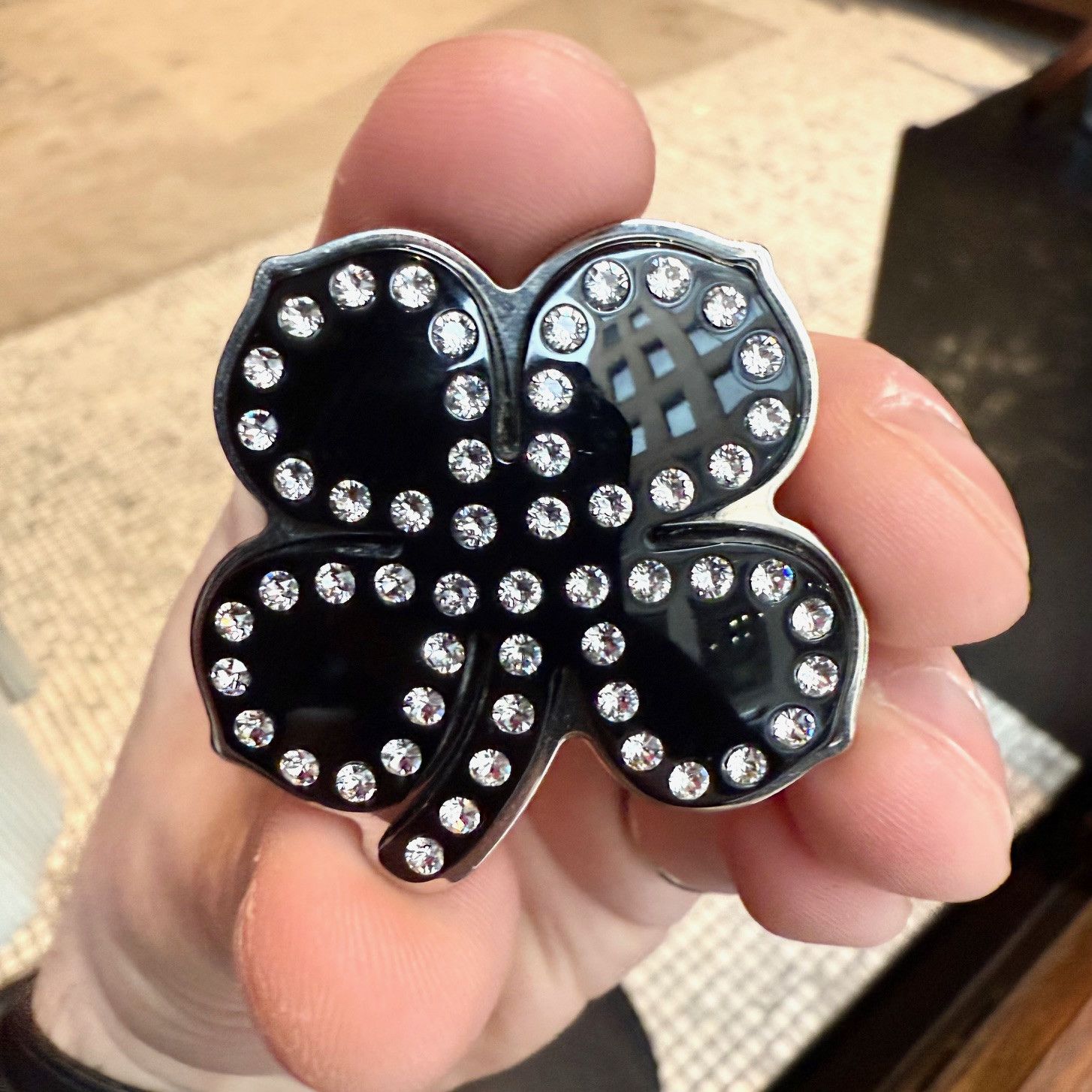 Balenciaga Balenciaga Black Four Leaves Clover Strass Single Earring Size ONE SIZE - 9 Thumbnail