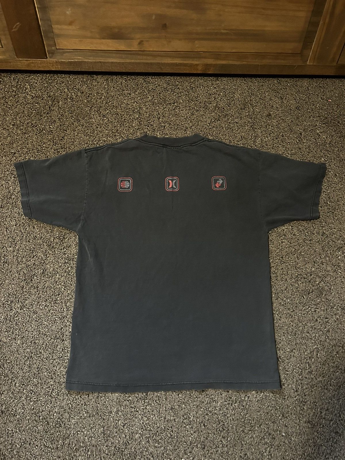 Hurley Vintage hurley shirt distressed skater Size US L / EU 52-54 / 3 - 4 Thumbnail