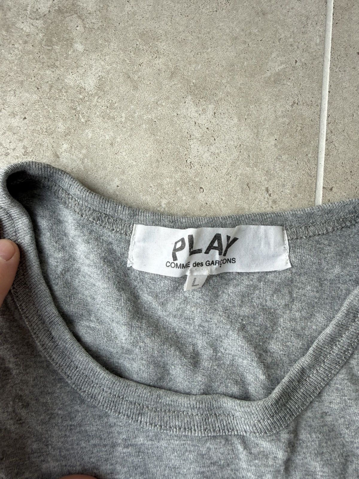 Comme des Garcons PLAY PLAY COMME DES GARCONS T SHIRT Size US L / EU 52-54 / 3 - 3 Thumbnail