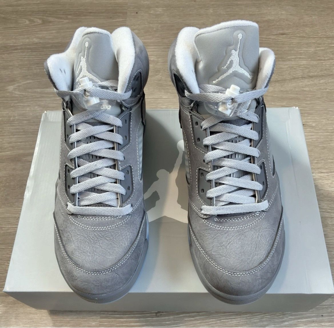 Jordan Brand Jordan 5 Retro Wolf Grey Size US 8.5 / EU 41-42 - 1 Thumbnail