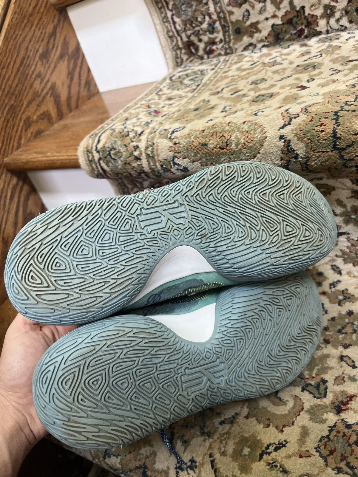 Nike Rare Kyrie 5 Size US 7.5 / EU 40-41 - 6 Thumbnail