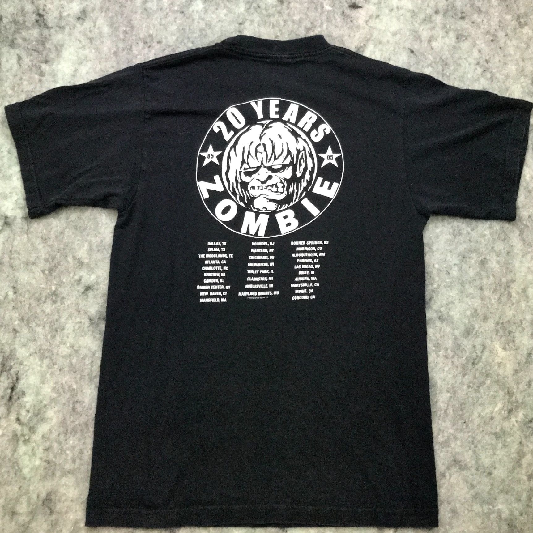 Anvil VINTAGE Rob Zombie T-Shirt Mens Medium Black 20 Years Tour 1985-2005 Band Rock Concert Tee Size US M / EU 48-50 / 2 - 5 Thumbnail