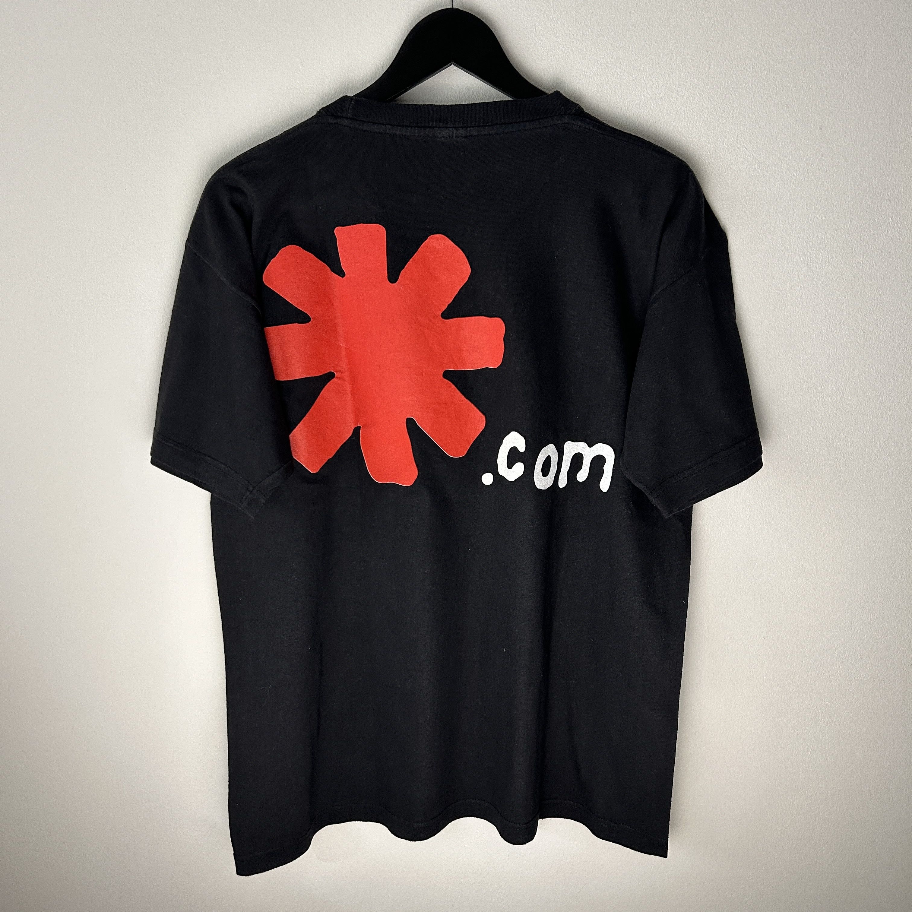 Band Tees Vintage Red Hot Chili Peppers By The Way 2002 Band T-shirt Size US L / EU 52-54 / 3 - 2 Thumbnail