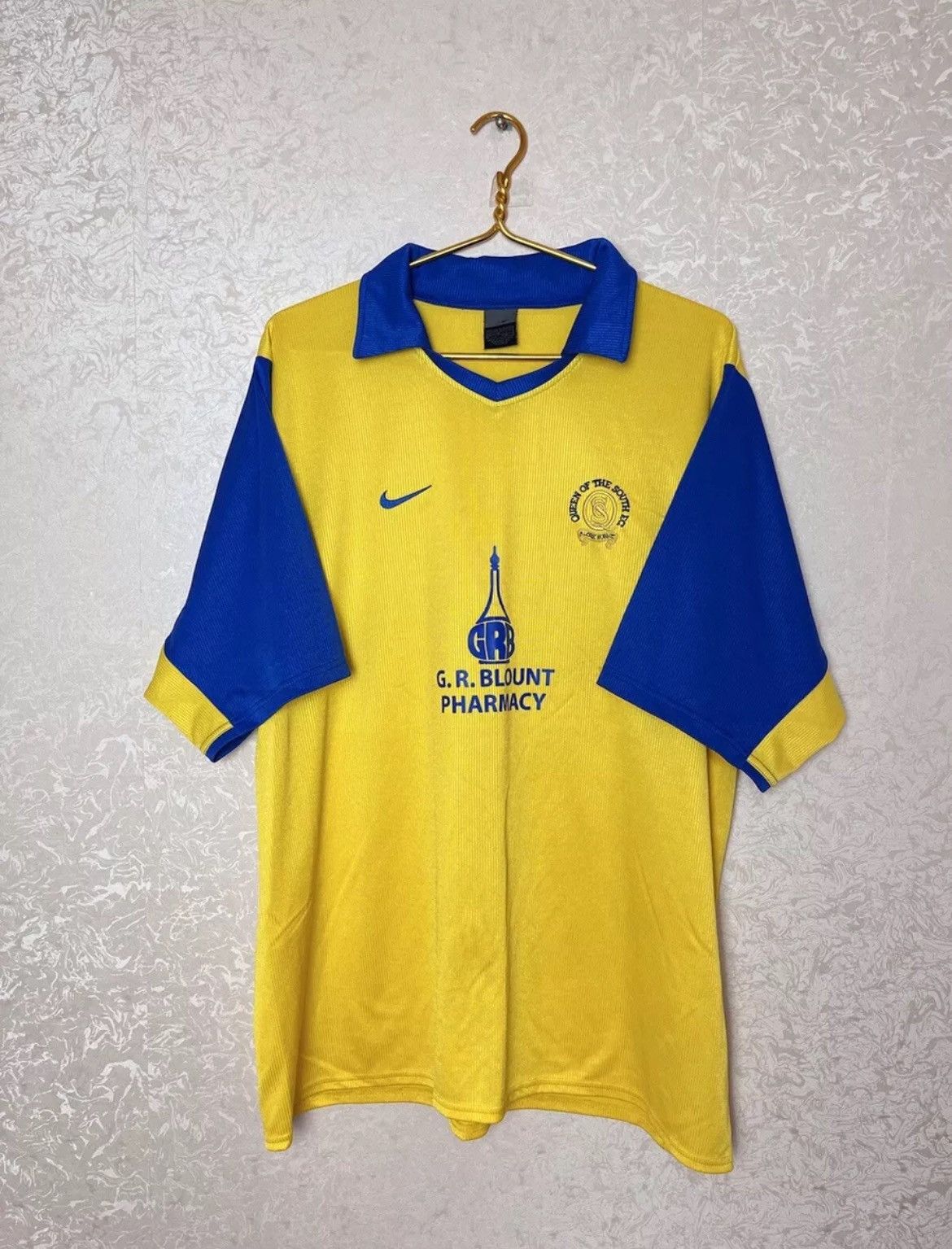 Nike × Vintage Nike Vintage Queen Of The South FC Jersey Size XXL Size US XXL / EU 58 / 5 - 1 Thumbnail