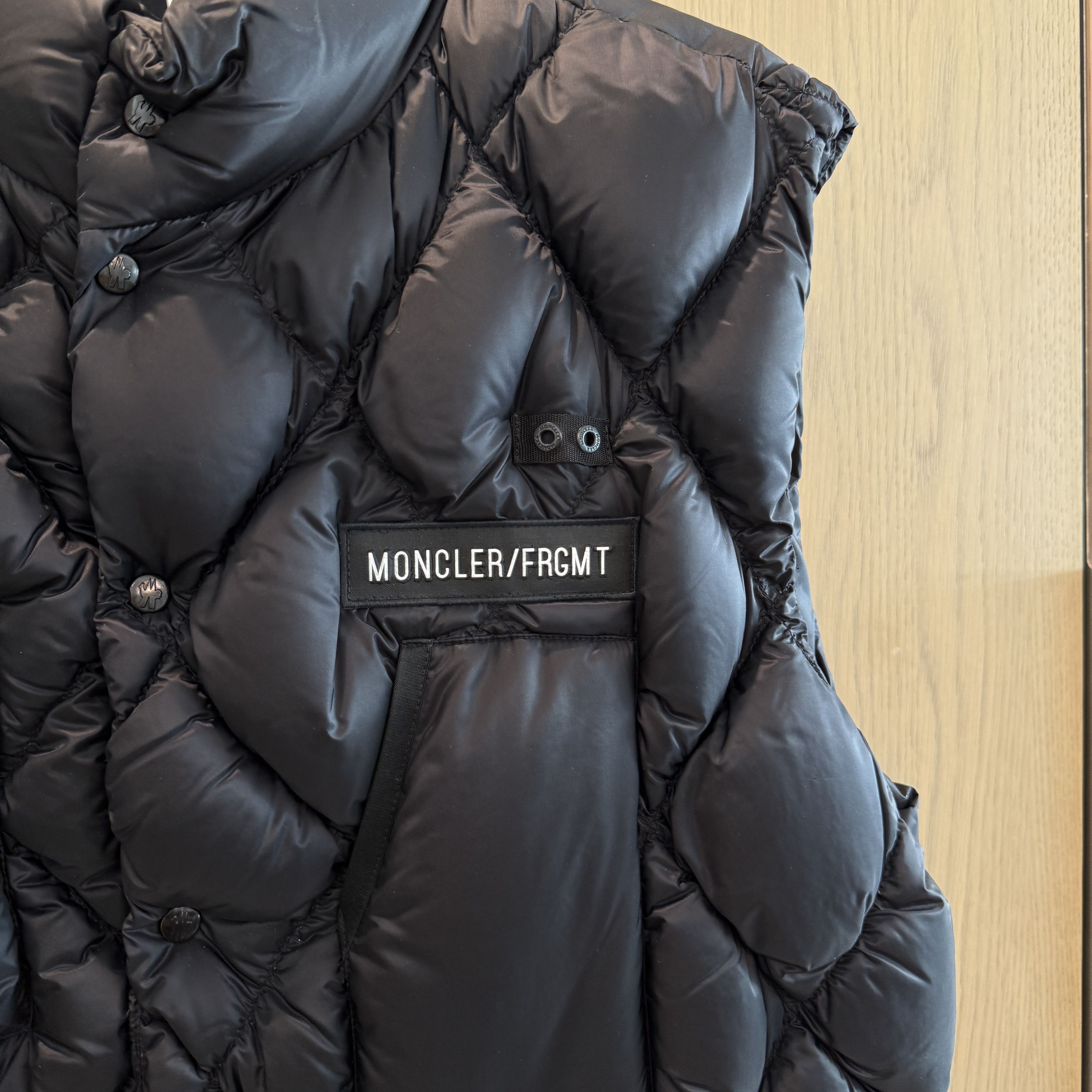 Moncler Rare Moncler Genius x FRAGMENT Padded Puffer Vest - Black Size US L / EU 52-54 / 3 - 2 Thumbnail