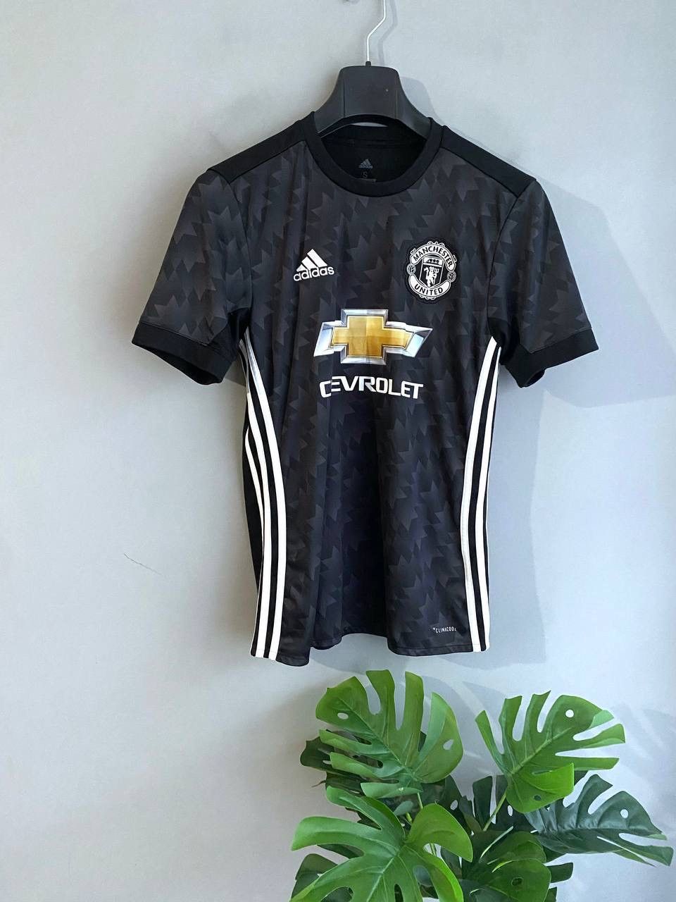 Adidas Manchester United 2017/18 Away Soccer Jersey #6 POGBA, Sz S Size US S / EU 44-46 / 1 - 1 Thumbnail