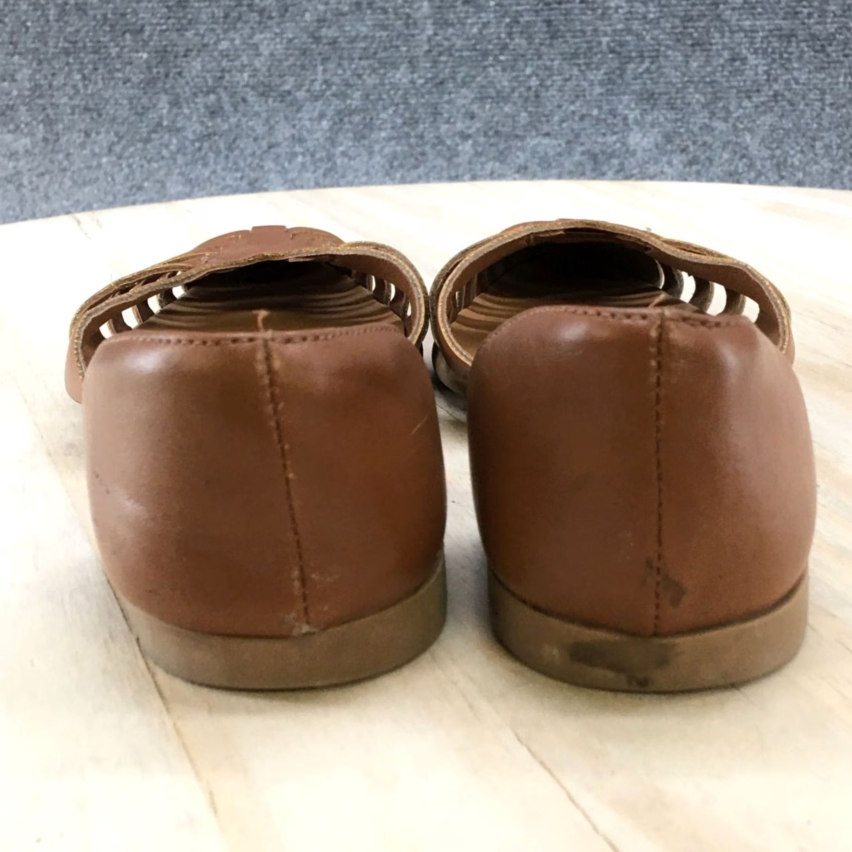 Dolce Vita Dolce Vita Shoes Womens 6 Huaraches Slip On Brown Leather Flats Casual Low Top Shoes Brown Leather Flat 6 Womens Slip-On Casual Shoes Size M / US 6-8 / IT 42-44 - 6 Thumbnail
