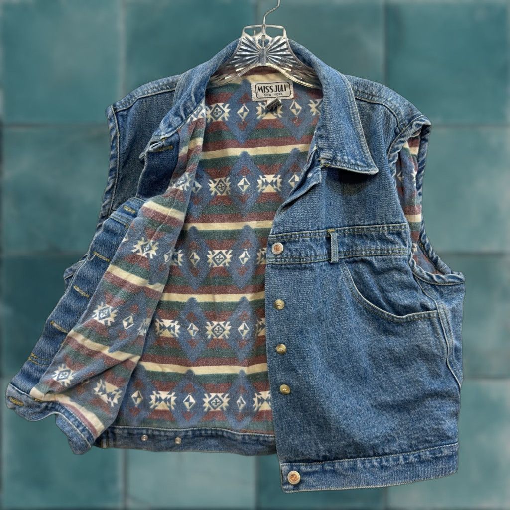 Native VINTAGE 90s Denim Vest Large Womens Western Southwestern Aztec Navajo Native Vest denim blue Miss Juli Vintage Size L / US 10 / IT 46 - 1 Thumbnail