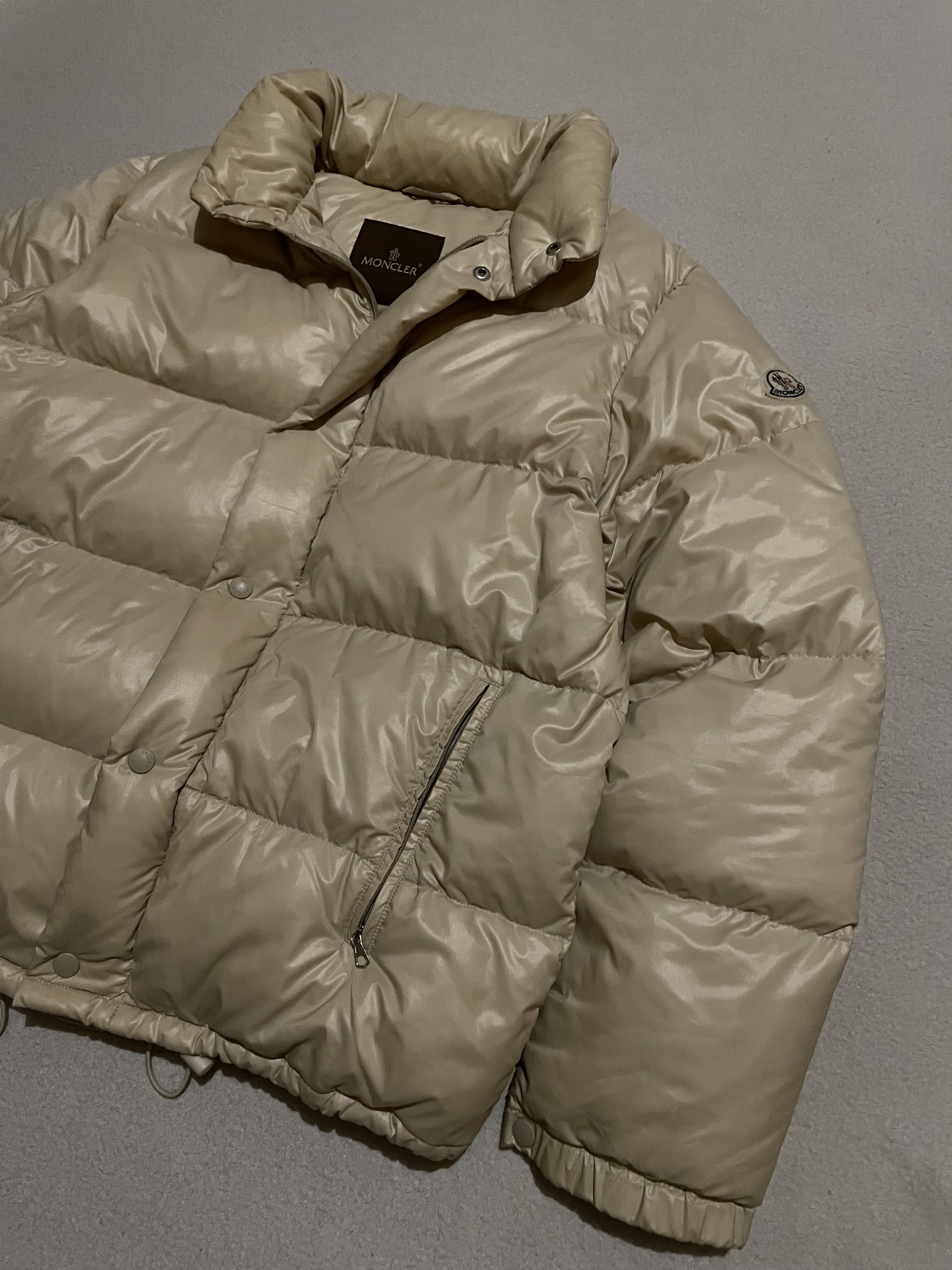 Moncler Vintage Biege Moncler Puffer Down Jacket | S-M size Size US M / EU 48-50 / 2 - 3 Thumbnail