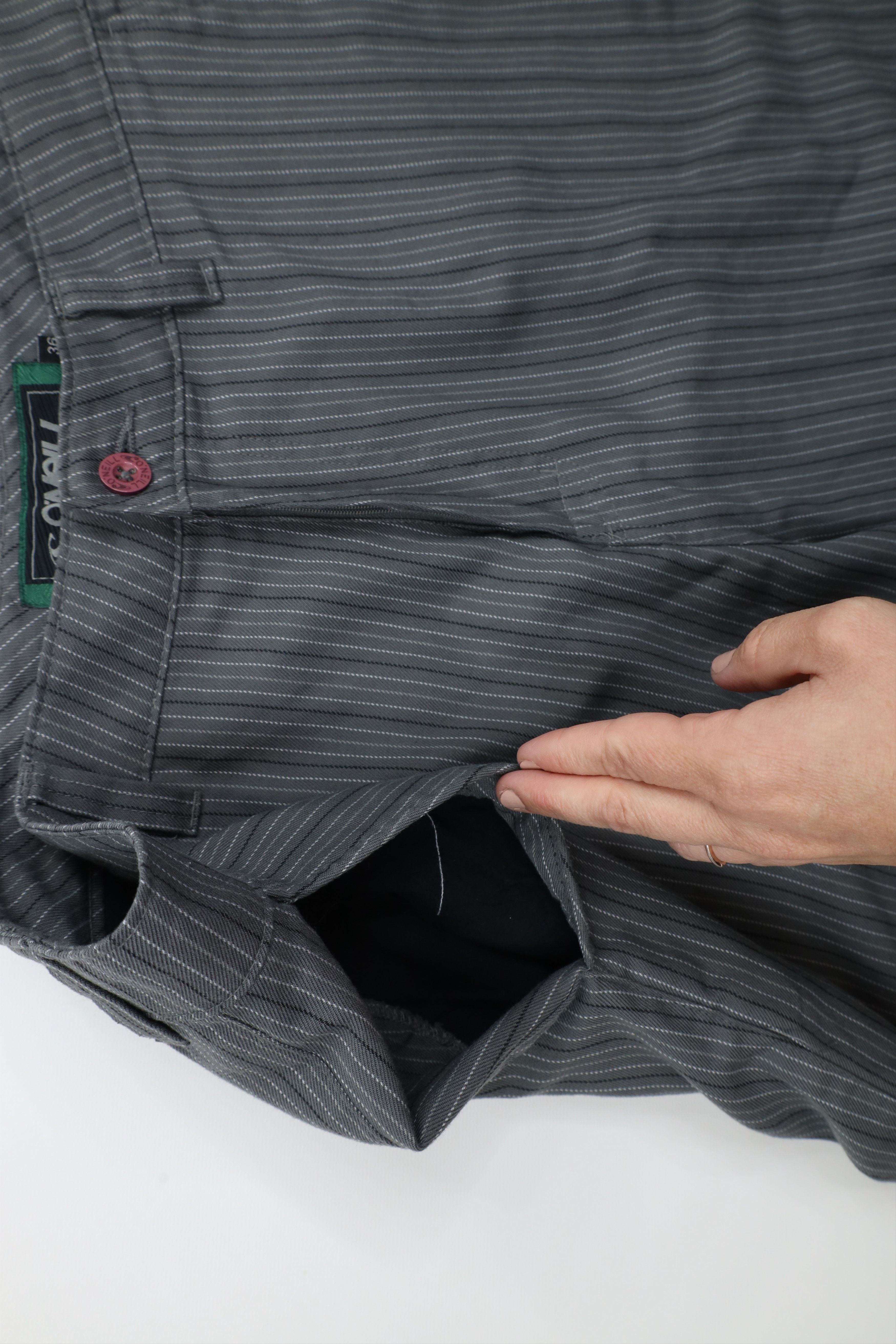 O'Neill × Vintage Vintage O'Neill Surfing Faded Striped Baggy Fit Shorts Gray Size US 36 / EU 52 - 7 Thumbnail
