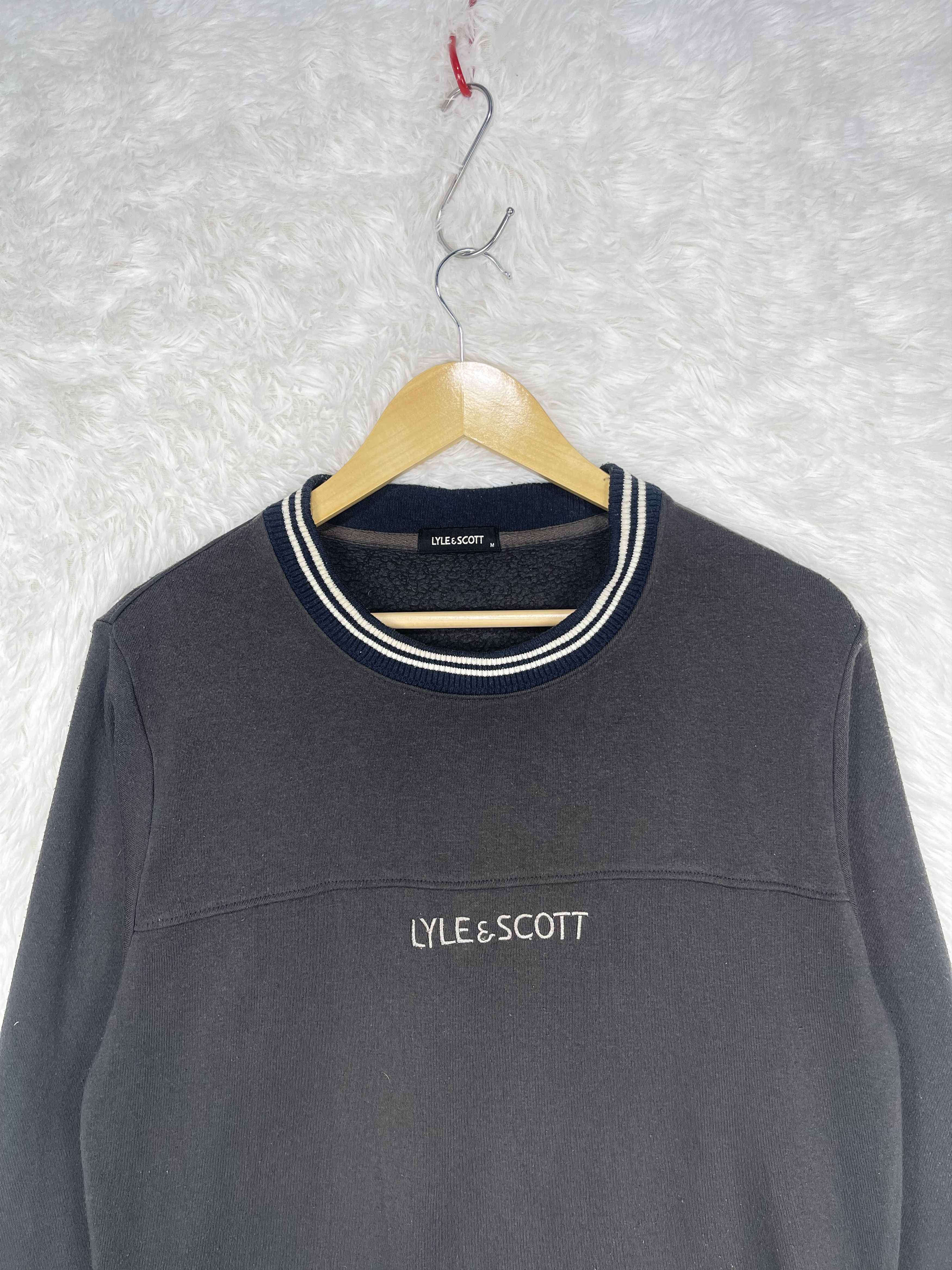 Lyle & Scott Vintage Lyle & Scott Embroidered Crewneck Sweatshirt AS0027 Size US M / EU 48-50 / 2 - 3 Thumbnail