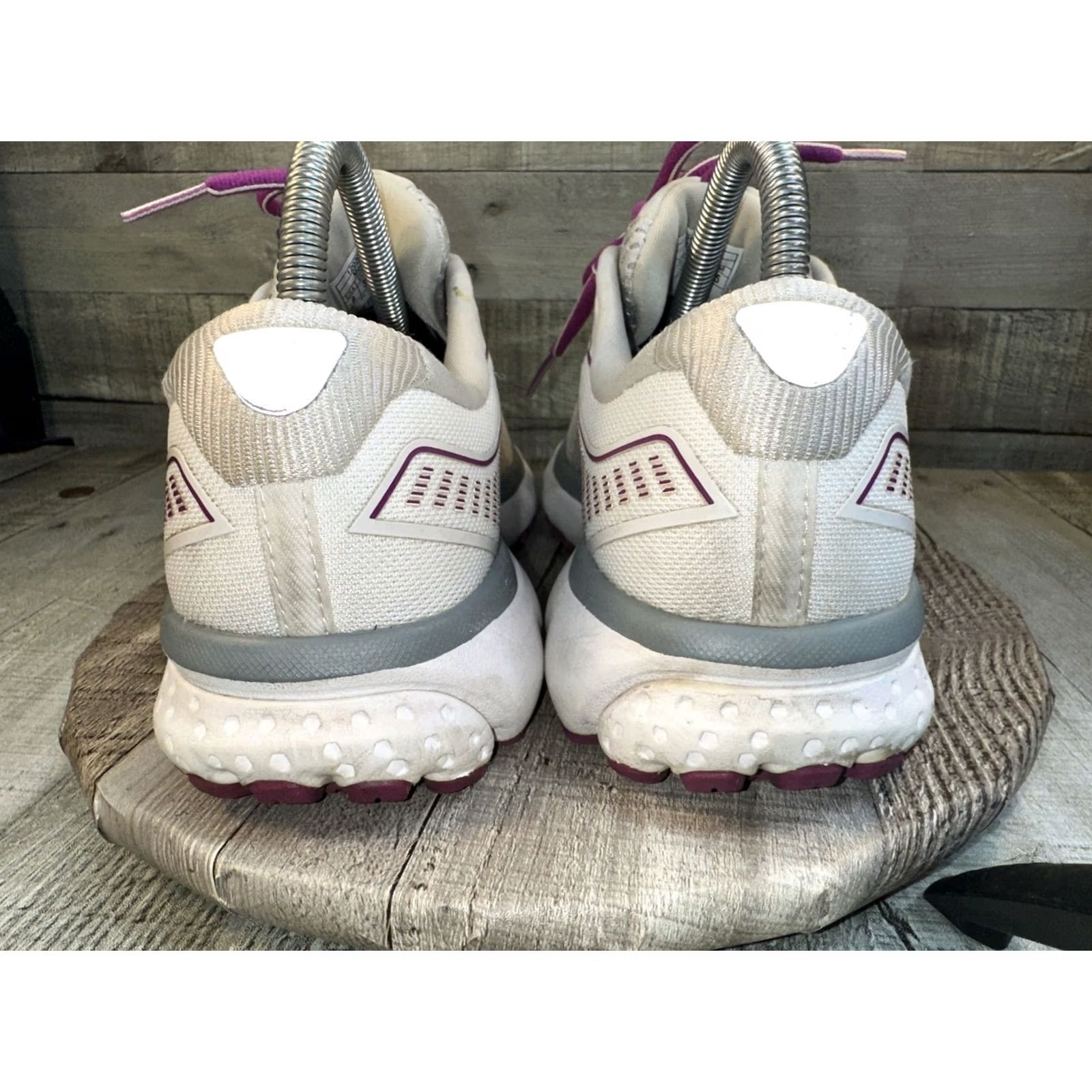 Brooks Brooks Ghost 12 Gray/Purple/White Womens US Size 8 Sneaker Low Top Athletic Shoe 2019 Scuff Free? Size US 8 / IT 38 - 6 Thumbnail