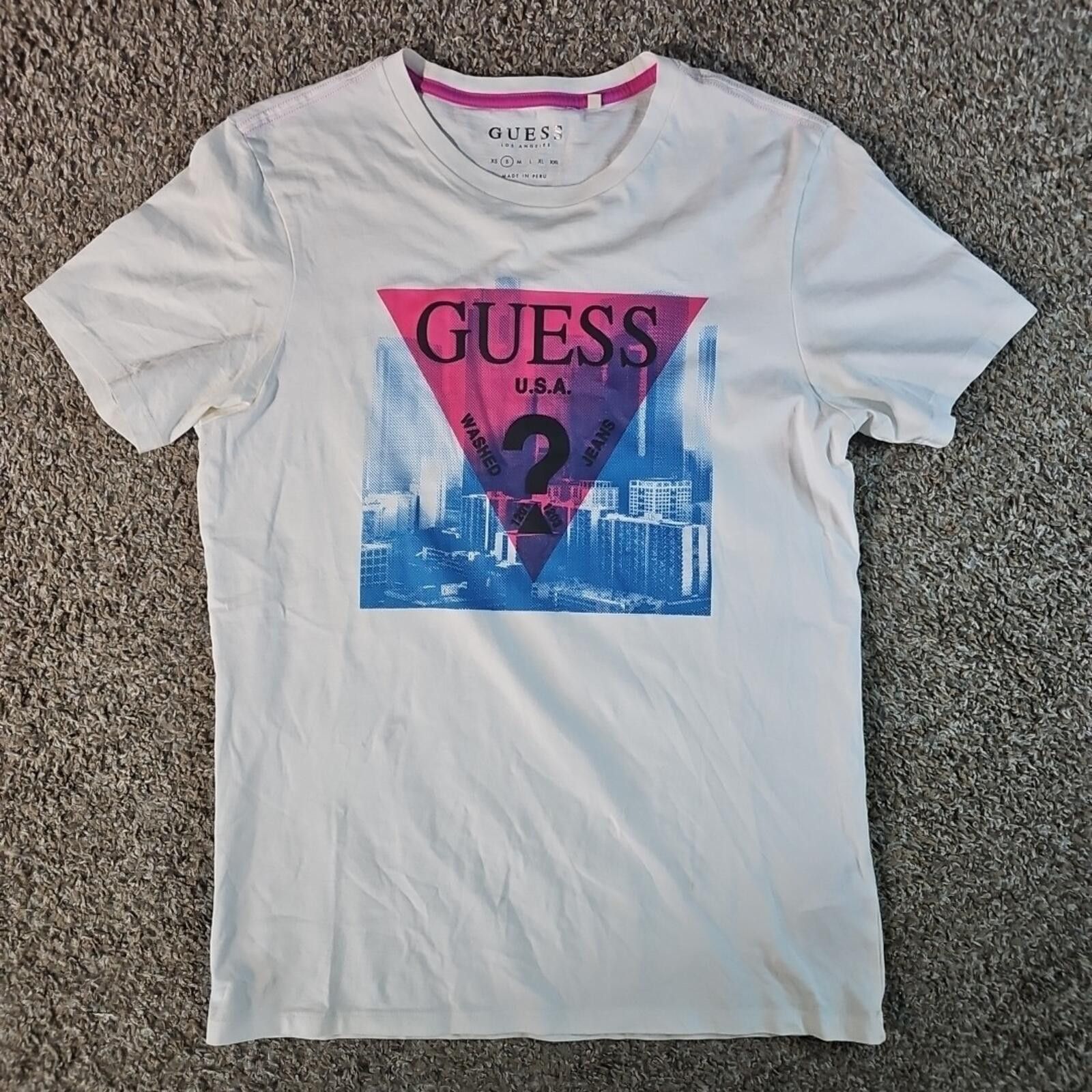 Guess Guess Los Angeles Small Tshirt Size US S / EU 44-46 / 1 - 1 Thumbnail