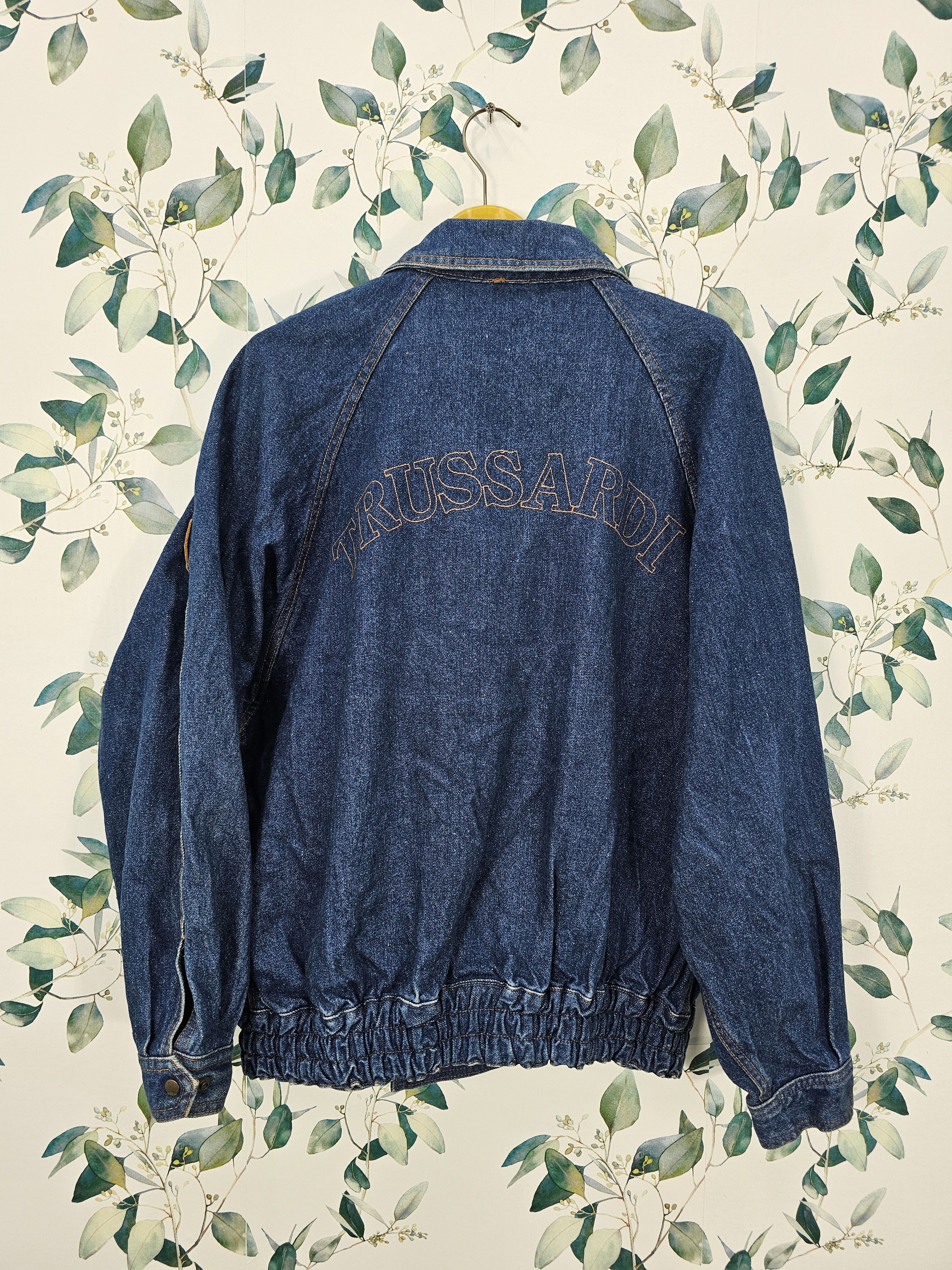 Trussardi Vintage TRUSSARDI Spellout Bomber Denim Jacket J0116 Size US L / EU 52-54 / 3 - 2 Thumbnail