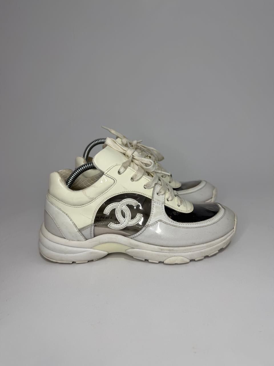 Chanel Chanel Patent leather trainers 35.5EU Size US 5.5 / IT 35.5 - 2 Thumbnail