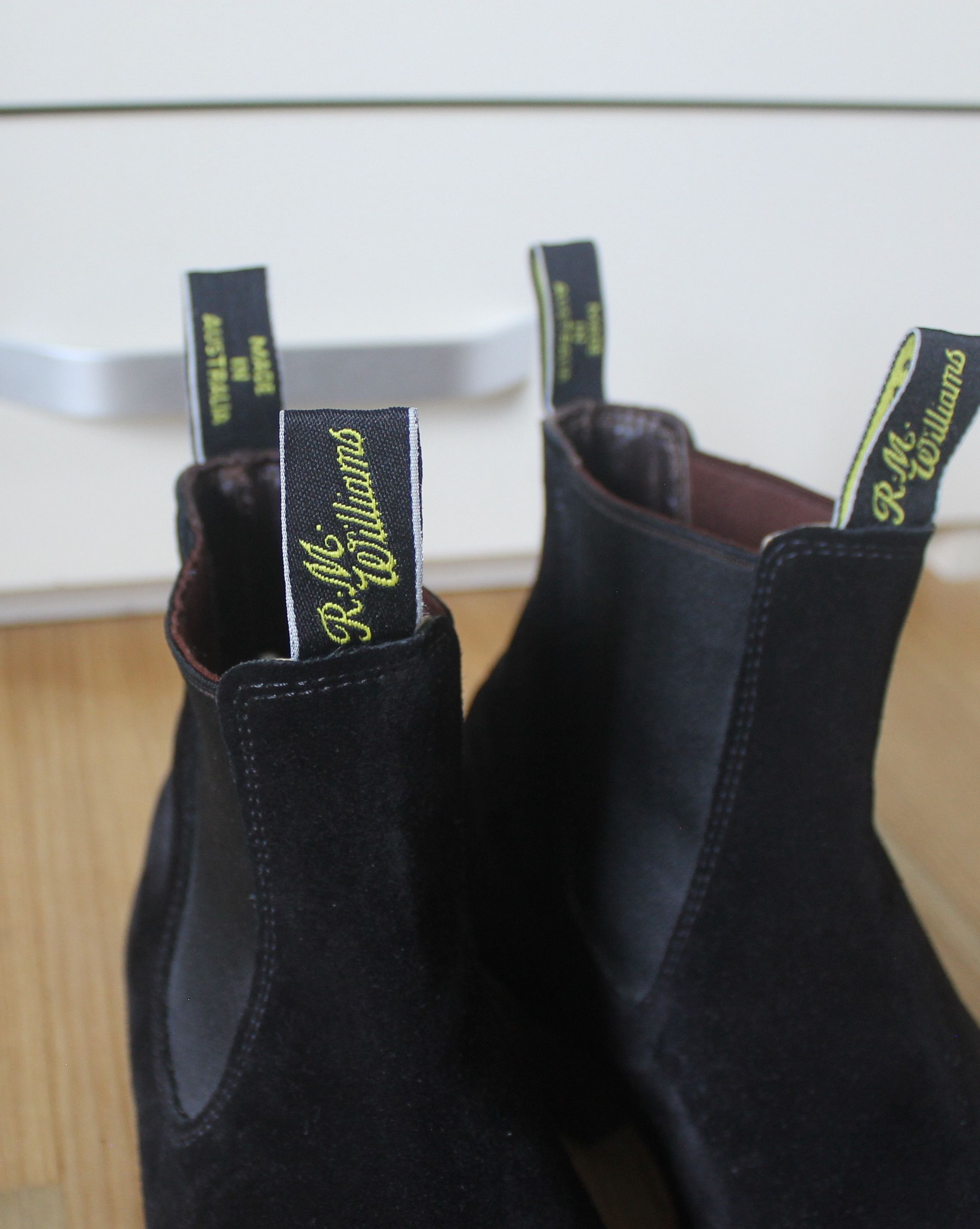 R.M. Williams R.M. Williams Suede Chelsea Black Boots Size US 8.5 / EU 41-42 - 4 Thumbnail