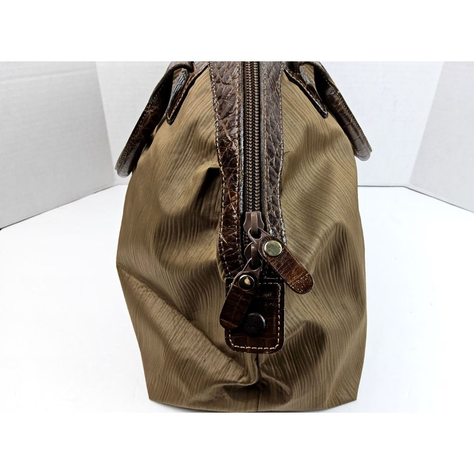 Hanae Mori Hanae Mori Satchel/Top Handle Bag Handbag Purse Nylon Brown Large Butterfly Chain Strap Size ONE SIZE - 3 Thumbnail