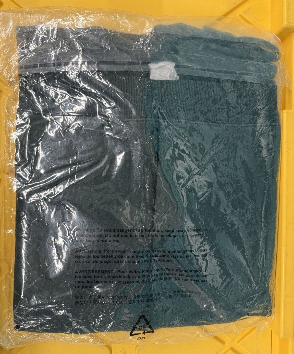 Kith KITH Kithmas Wreath Crewneck Sweatshirt in Stadium Size XL Size US XL / EU 56 / 4 - 7 Thumbnail