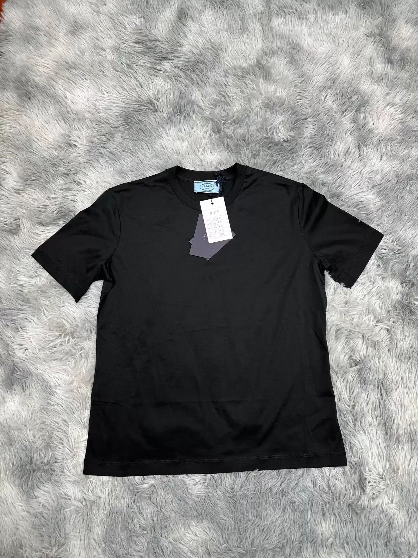 Prada Prada New Short Sleeve Tee M New With Tags Size US M / EU 48-50 / 2 - 1 Thumbnail