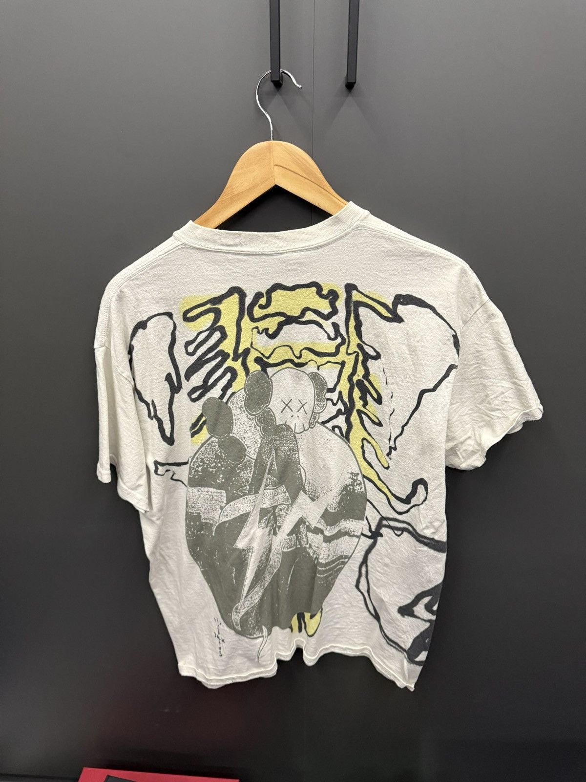 Fragment Design × Kaws × Travis Scott Travis Scott Cactus Jack Kaws Fragment T-Shirt 2021 Size US M / EU 48-50 / 2 - 2 Thumbnail