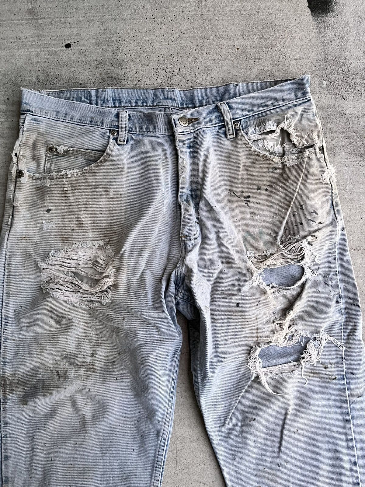 Wrangler Extremely distressed vintage wrangler jeans, thrashed Size US 36 / EU 52 - 2 Thumbnail