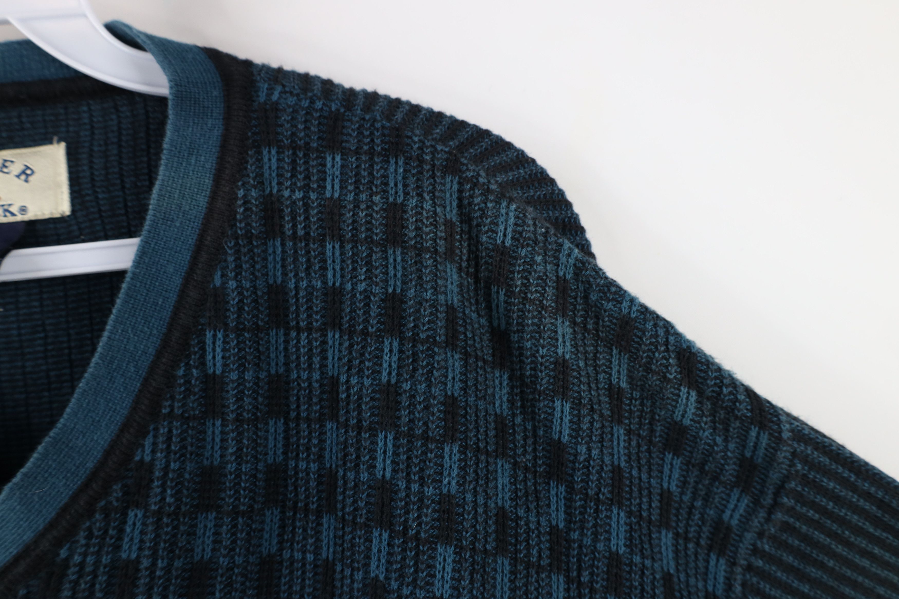 Vintage Vintage 90s Streetwear Checkered Ribbed Knit V-Neck Sweater Size US L / EU 52-54 / 3 - 7 Thumbnail
