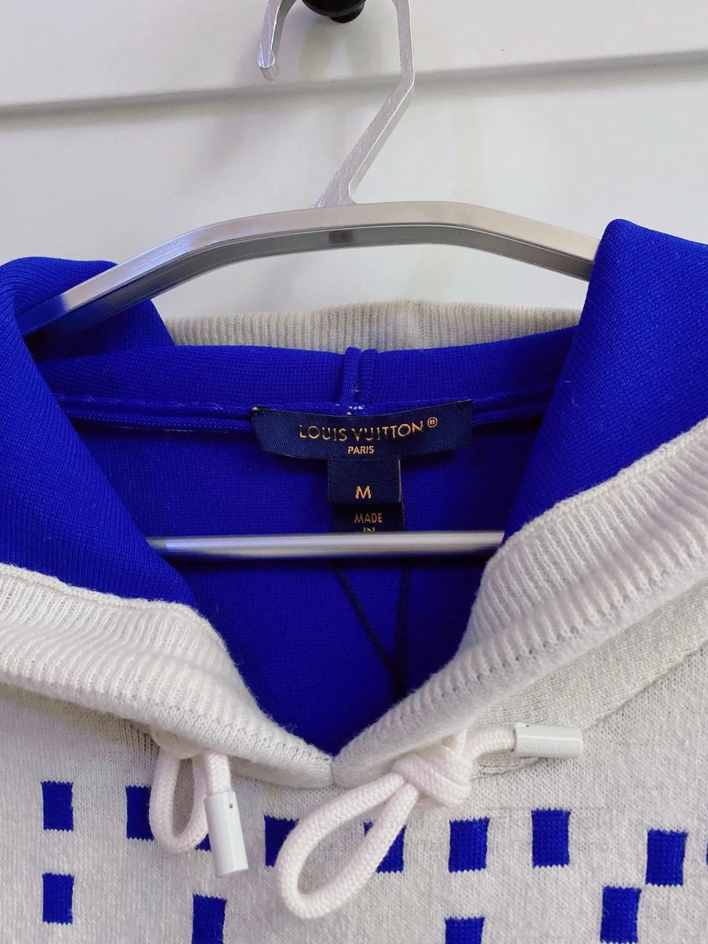 Louis Vuitton LV Women's Letter Knit Sweater. Size M / US 6-8 / IT 42-44 - 3 Thumbnail