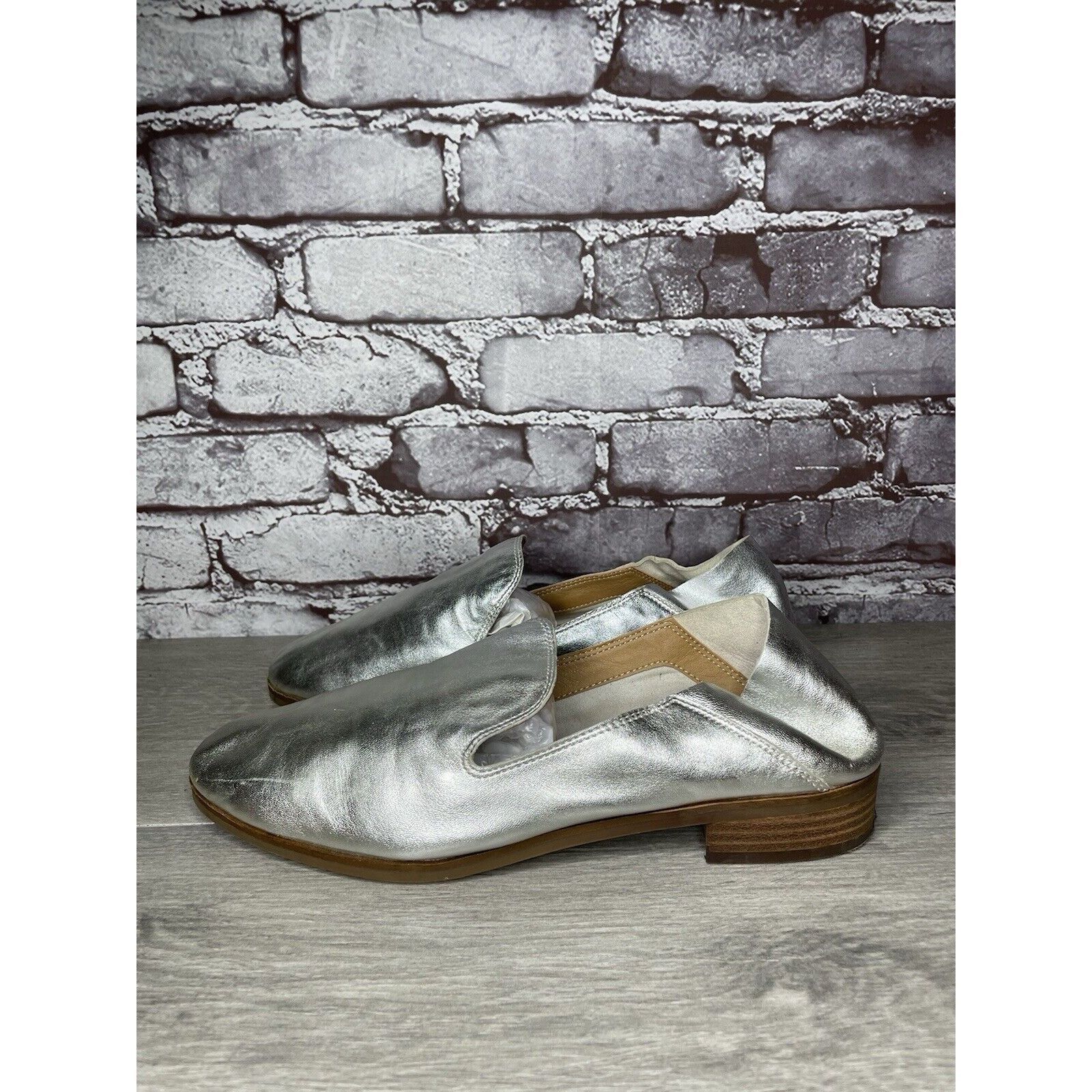 Lucky Brand Lucky Brand Metallic Silver Leather Slip On Loafers Flats Sh Size US 11 / IT 41 - 1 Thumbnail