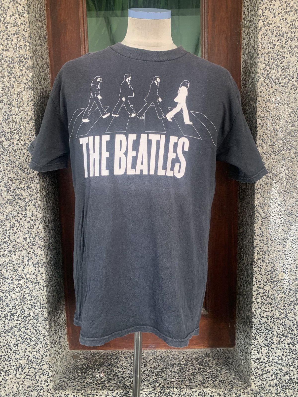 Band Tees Vintage 2005 The Beatles English Rock Band T shirt Size US M / EU 48-50 / 2 - 1 Thumbnail