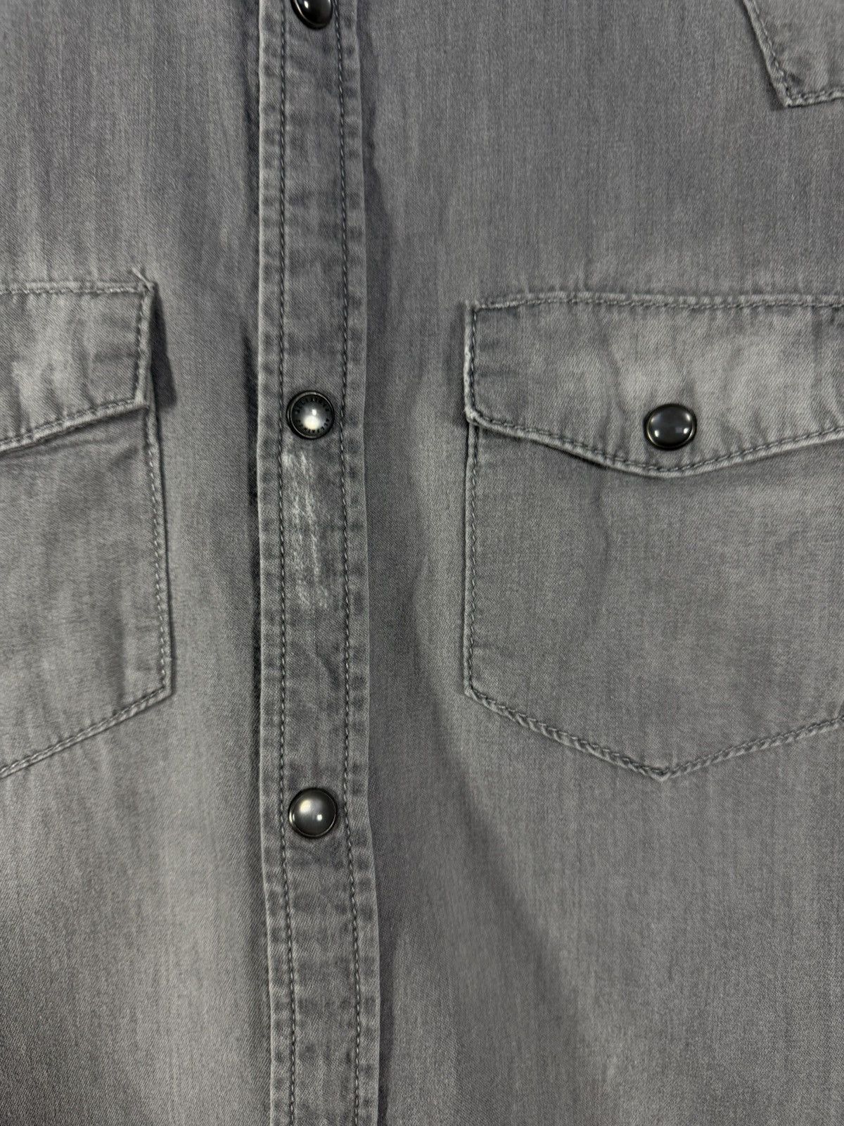 Allsaints Allsaints designer double pocket distressed shirt Size US S / EU 44-46 / 1 - 5 Thumbnail