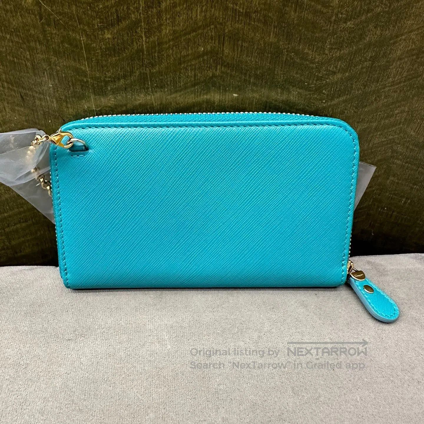 Salvatore Ferragamo Ferragamo Blue Small Crossbody Bag. Size ONE SIZE - 2 Thumbnail